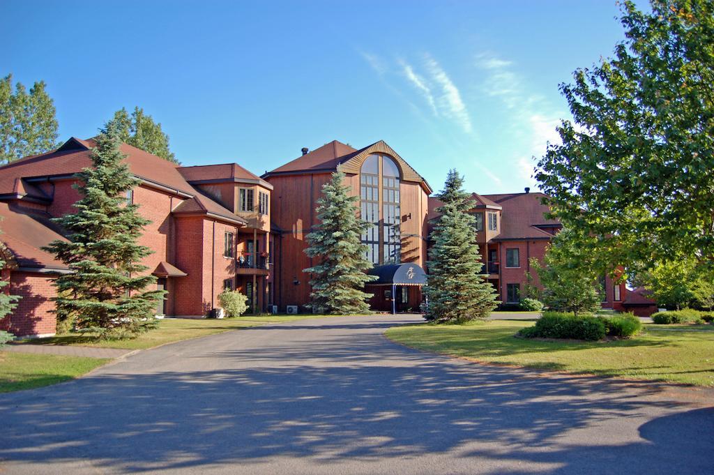 L'auberge Du St-pierre Hotel 4*